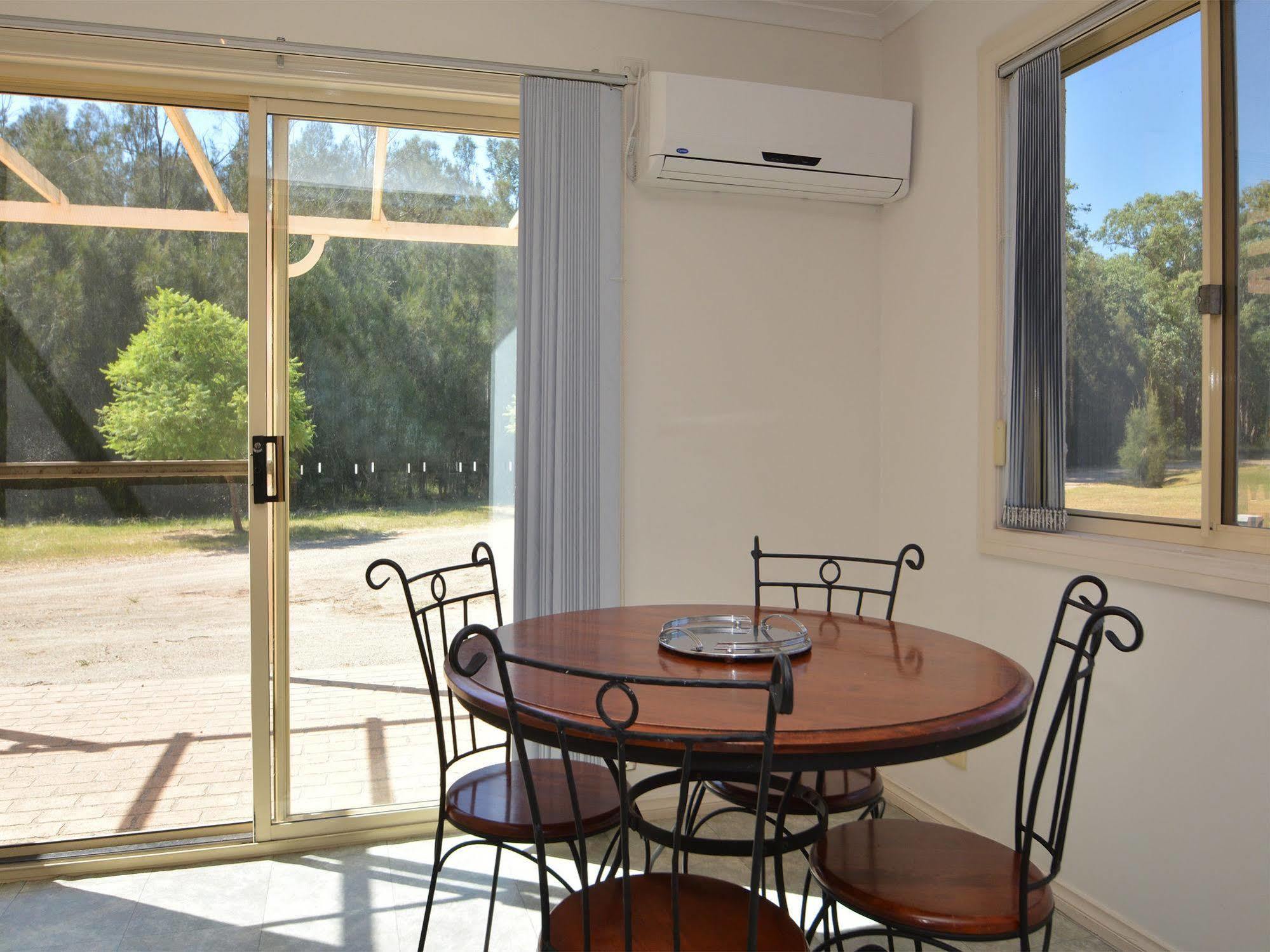 Madigan Wine Country Cottages 러브데일 외부 사진
