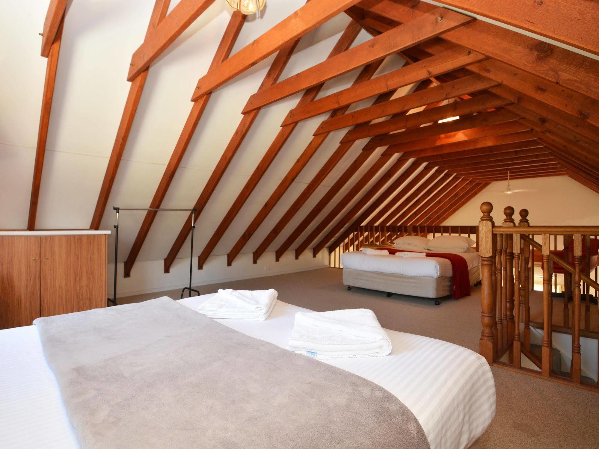 Madigan Wine Country Cottages 러브데일 외부 사진